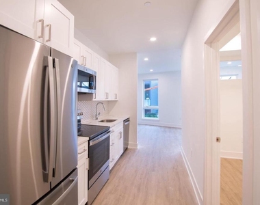 1325 N Lee Street - Photo Thumbnail 13
