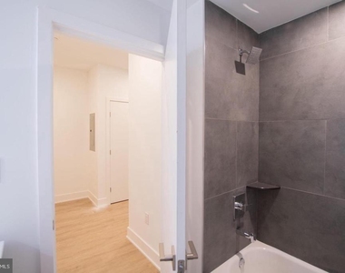 1325 N Lee Street - Photo Thumbnail 23