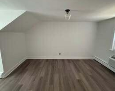 1031 Saint Marys Street - Photo Thumbnail 1