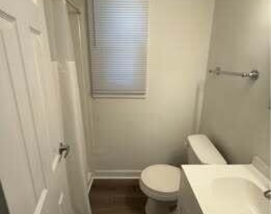 1031 Saint Marys Street - Photo Thumbnail 5