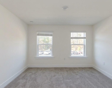 435 Clark Creek Lane - Photo Thumbnail 6