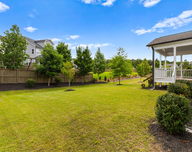 912 Village View Lane - Photo Thumbnail 45