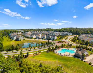 912 Village View Lane - Photo Thumbnail 50
