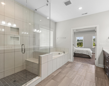 912 Village View Lane - Photo Thumbnail 39