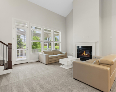 912 Village View Lane - Photo Thumbnail 18