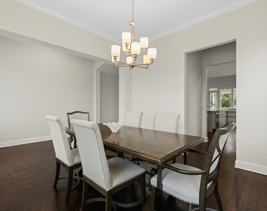 912 Village View Lane - Photo Thumbnail 5