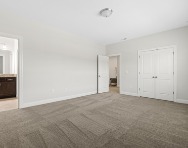 912 Village View Lane - Photo Thumbnail 32