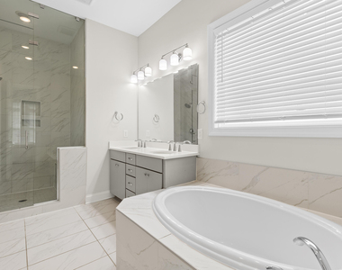 912 Village View Lane - Photo Thumbnail 22