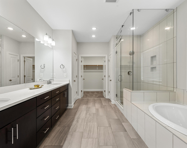 912 Village View Lane - Photo Thumbnail 38