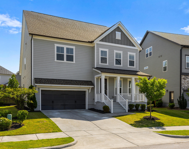 912 Village View Lane - Photo Thumbnail 1