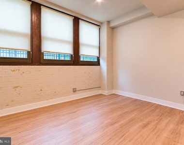 1300 S 19th Street - Photo Thumbnail 10