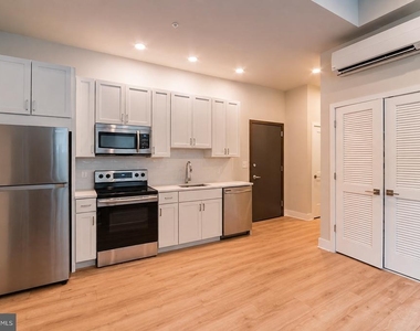 1300 S 19th Street - Photo Thumbnail 7