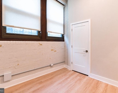 1300 S 19th Street - Photo Thumbnail 11