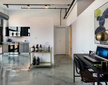 444 N 4th Street - Photo Thumbnail 3