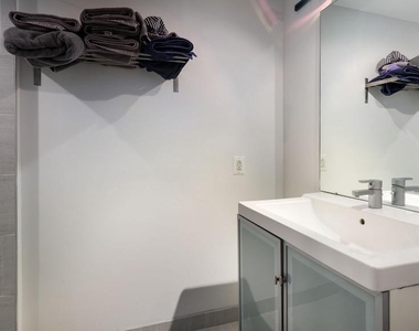 444 N 4th Street - Photo Thumbnail 17