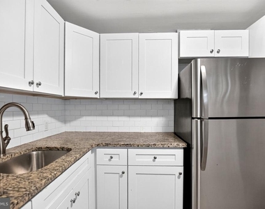3225 Gaul Street - Photo Thumbnail 7