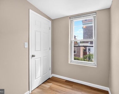 3225 Gaul Street - Photo Thumbnail 11