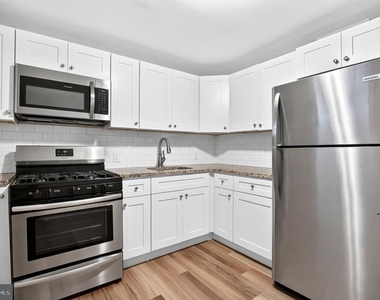 3225 Gaul Street - Photo Thumbnail 4