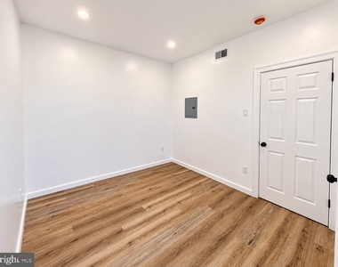 2022 W Ontario Street - Photo Thumbnail 4