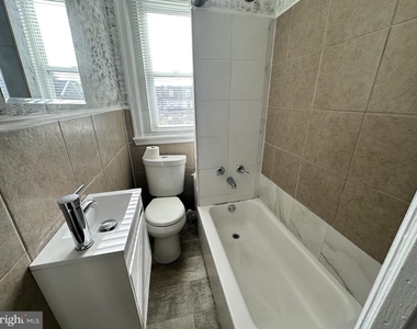 4711 Hawthorne Street - Photo Thumbnail 5