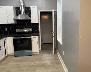 3346 N Smedley Street - Photo Thumbnail 10