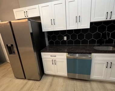 3346 N Smedley Street - Photo Thumbnail 6