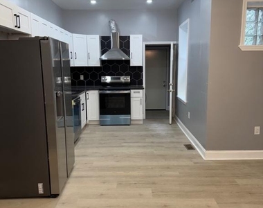 3346 N Smedley Street - Photo Thumbnail 5