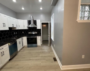 3346 N Smedley Street - Photo Thumbnail 9