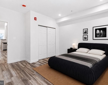 1219 W Butler Street - Photo Thumbnail 3