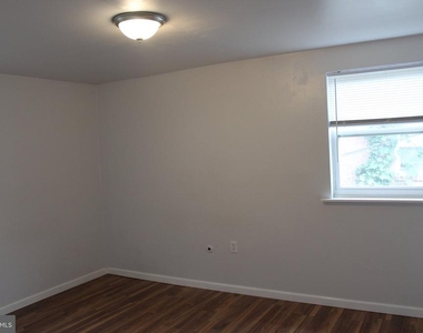 515 Foster Street - Photo Thumbnail 9