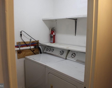 515 Foster Street - Photo Thumbnail 8