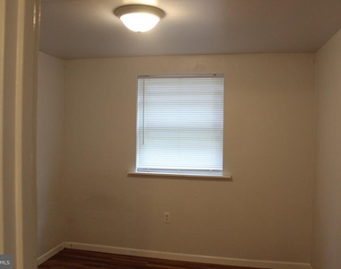 515 Foster Street - Photo Thumbnail 10