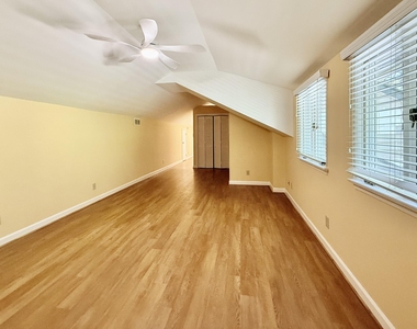 106 Montrose Drive - Photo Thumbnail 62