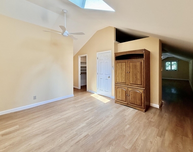 106 Montrose Drive - Photo Thumbnail 50