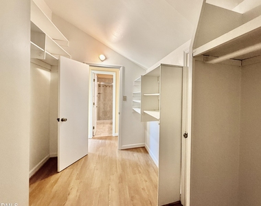 106 Montrose Drive - Photo Thumbnail 53