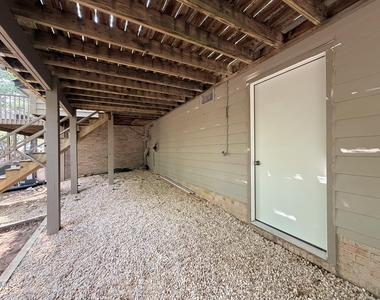 106 Montrose Drive - Photo Thumbnail 65