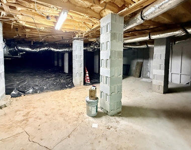 106 Montrose Drive - Photo Thumbnail 66