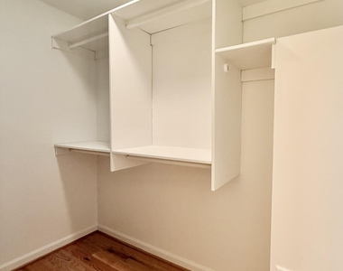 106 Montrose Drive - Photo Thumbnail 42