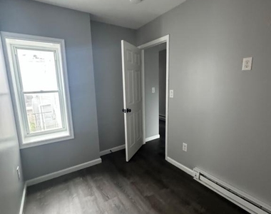 3146 Custer Street - Photo Thumbnail 25