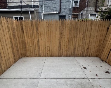 3146 Custer Street - Photo Thumbnail 8