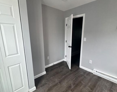 3146 Custer Street - Photo Thumbnail 20