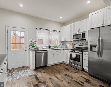 1331 N Newkirk Street - Photo Thumbnail 11