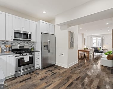 1331 N Newkirk Street - Photo Thumbnail 9
