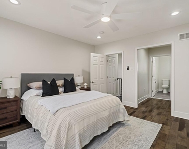 1331 N Newkirk Street - Photo Thumbnail 26