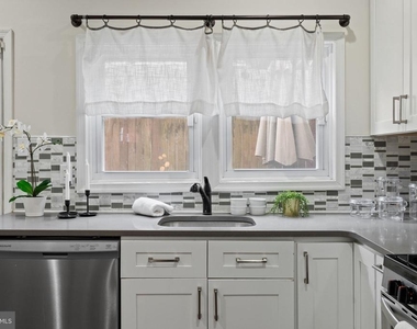 1331 N Newkirk Street - Photo Thumbnail 14