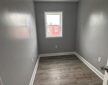 2604 S Holbrook Street - Photo Thumbnail 17