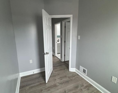 2604 S Holbrook Street - Photo Thumbnail 19