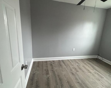 2604 S Holbrook Street - Photo Thumbnail 20