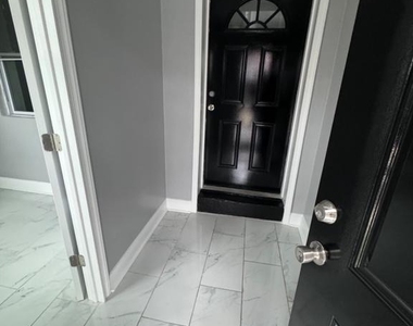 2604 S Holbrook Street - Photo Thumbnail 1