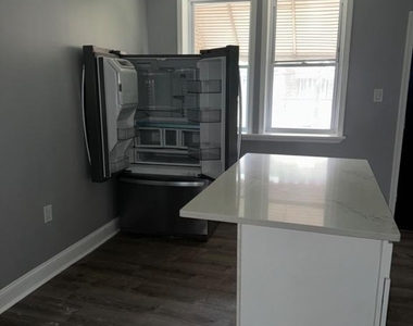 2604 S Holbrook Street - Photo Thumbnail 9